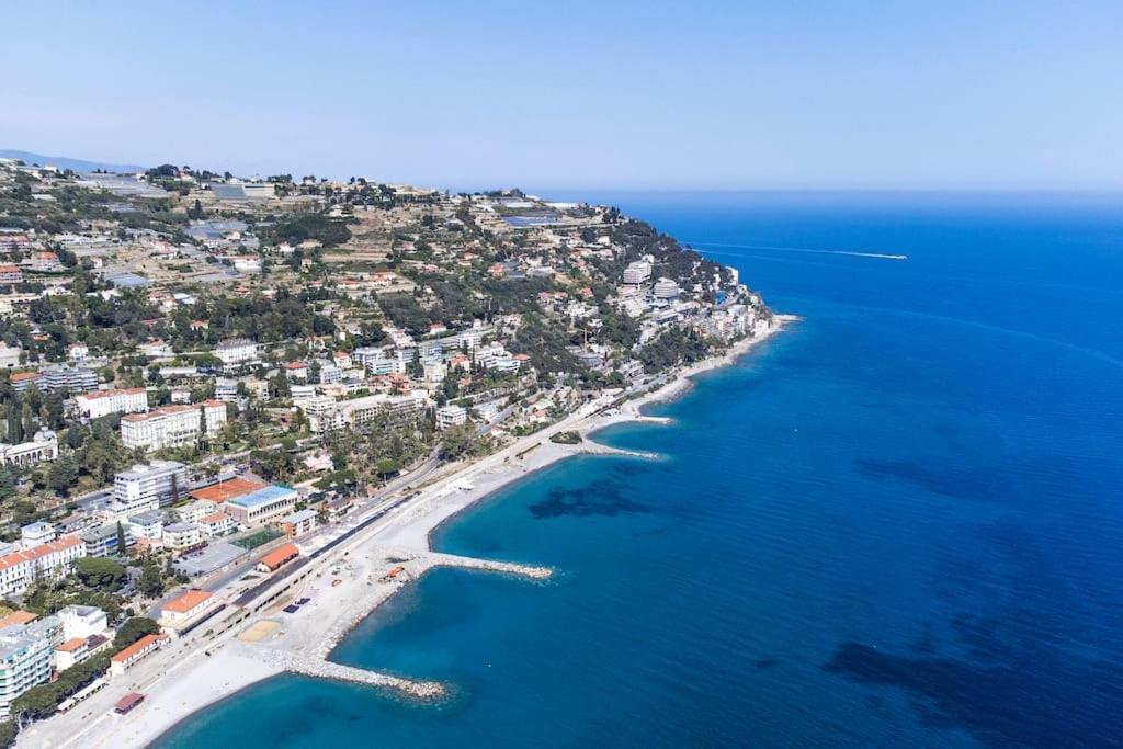Il Grande Blu - Vista Panoramica Sul Golfo Apartment Ospedaletti Bagian luar foto