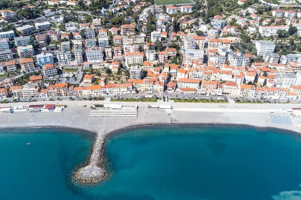 Il Grande Blu - Vista Panoramica Sul Golfo Apartment Ospedaletti Bagian luar foto